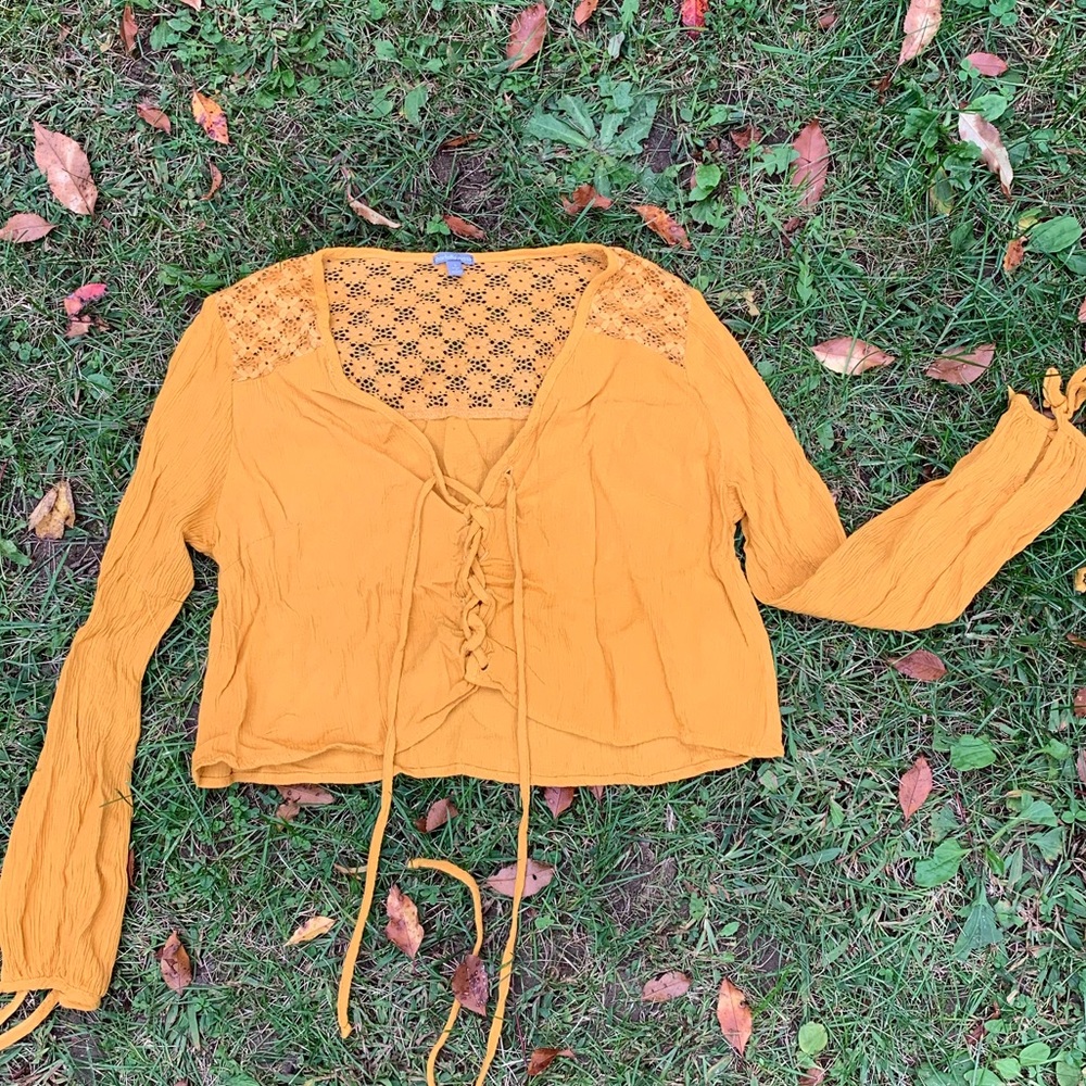 3/$15 Yellow shirt!